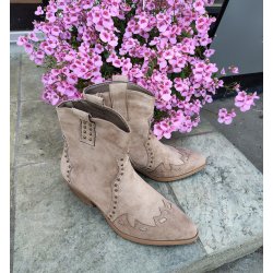 Ankelstvle - kort biker